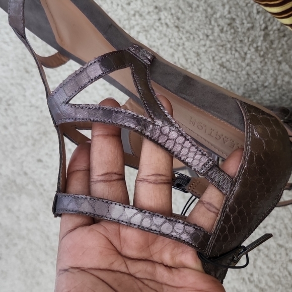 Kenneth Cole reaction strappy sandals - Picture 10 of 10